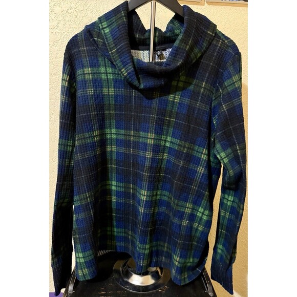 Torrid Size 2 2X 18 20 Green & Navy Plaid Brushed Waffle Knit Cowl Neck Top - Picture 1 of 7
